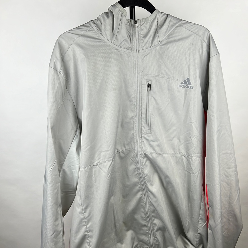 Adidas Men’s Size XL Light Grey and Red Lightweight Jacket